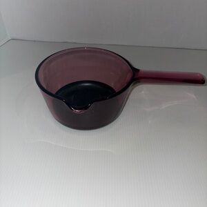 VTG Corning Ware Visions Cranberry Pot 1 Liter with Spout Teflon USA